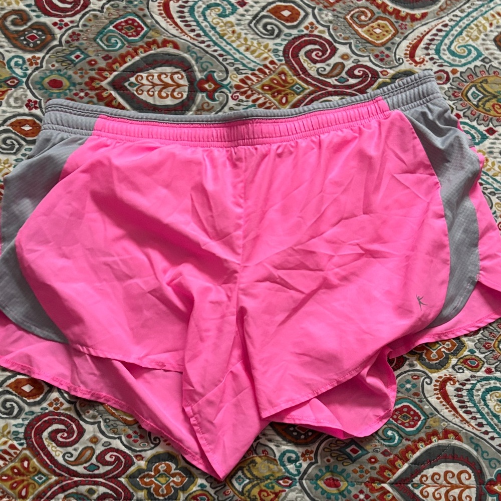 Danskin hot Pink and Gray Women's Athletic Shorts size xl (16-18)